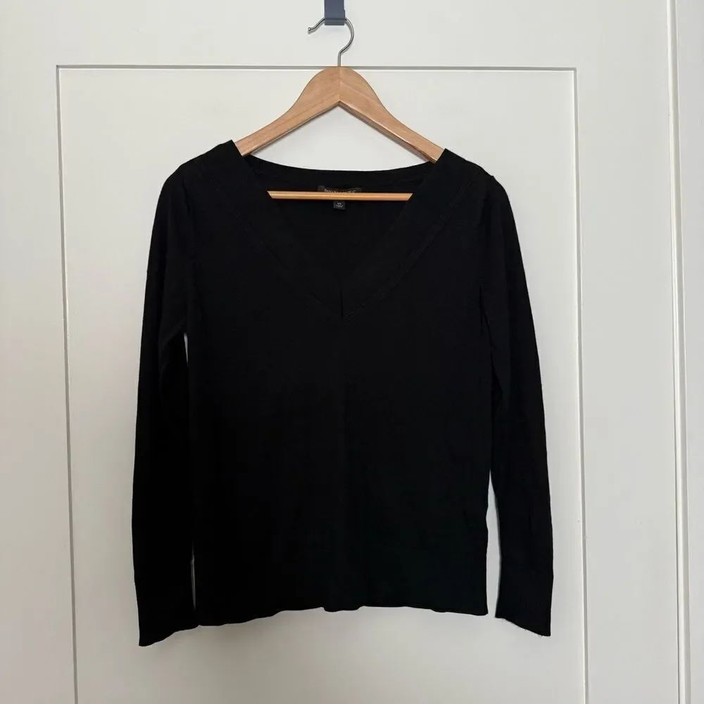 Banana Republic Silk Cashmere Sweater Womens Sz XS Black Knit V Neck Preppy